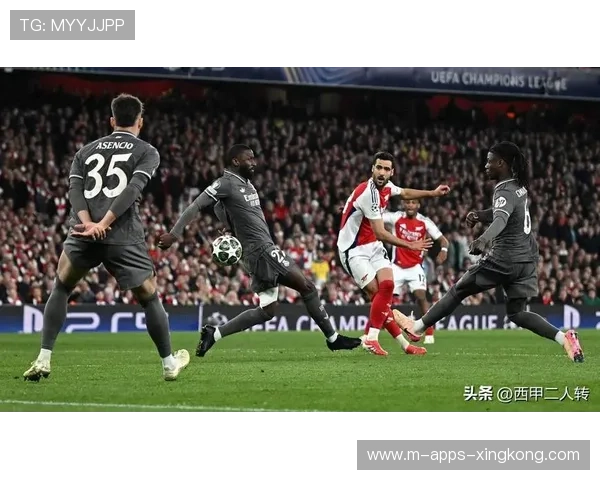 梅里诺双响阿森纳3-0布拉格斯拉维亚豪取10连胜背后战术深度解析 梅里诺双响阿森纳3-0布拉格斯拉维亚豪取10连胜背后战术深度解析