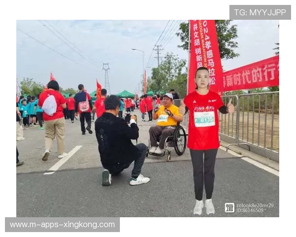 上万跑者竞速湖北孝感领略“孝爱之城”甜蜜引力 上万跑者竞速湖北孝感领略“孝爱之城”甜蜜引力