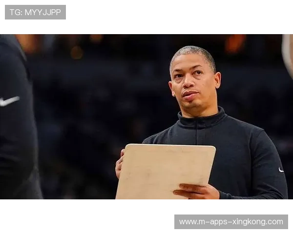 泰伦·卢用人遭质疑!快船轮换被喷“打铁机” 泰伦·卢用人遭质疑!快船轮换被喷“打铁机”