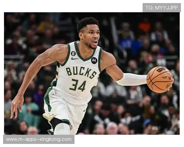 雄鹿对阵黄蜂前瞻:扬尼斯出战成疑,激情对决硝烟再起 雄鹿对阵黄蜂前瞻:扬尼斯出战成疑,激情对决硝烟再起