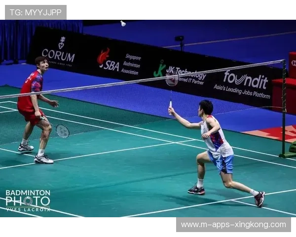 羽毛球网前挑球秒杀对手：掌握这招，比赛变得轻松愉快