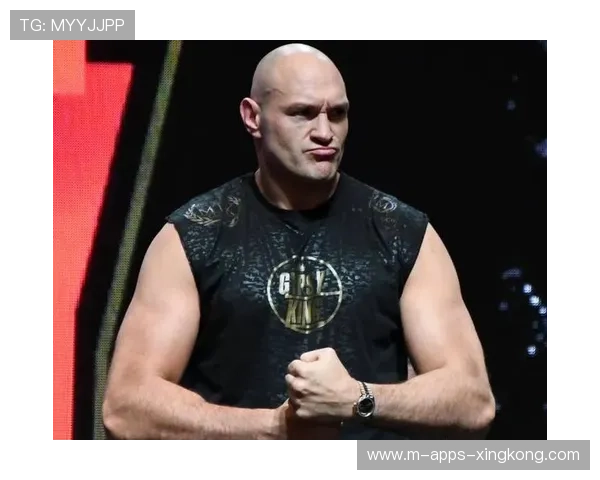 UFC重拳连续命中一回合直接终结：力量与节奏的极致较量