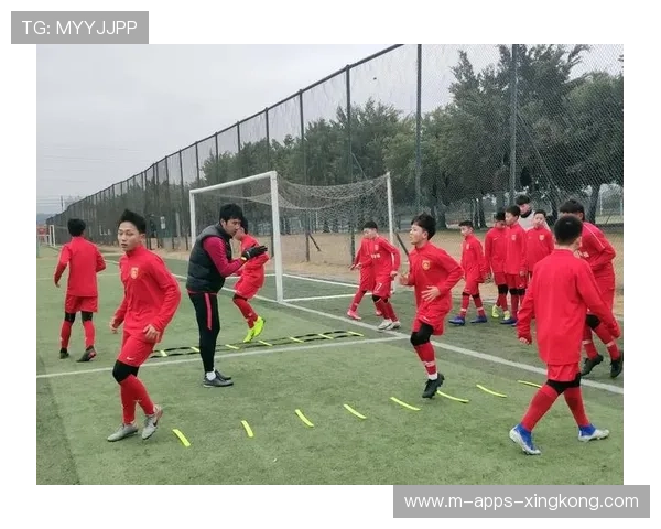 俱乐部启动冬训计划强化球员体能与技战术储备，足球冬训计划怎么写