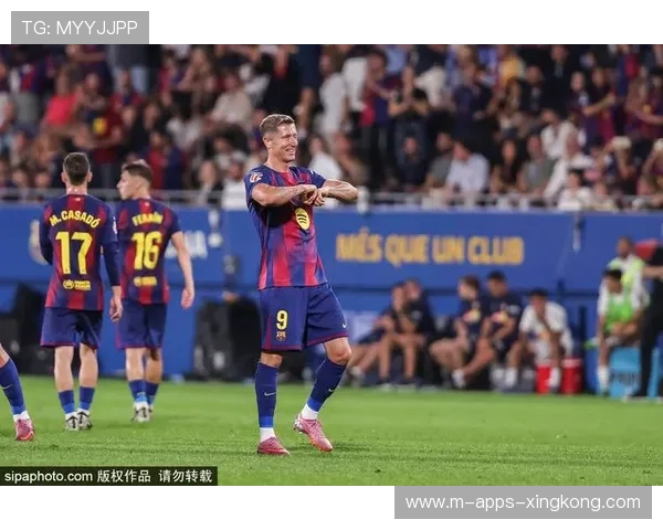 拉菲尼亚禁区补射巴萨再添一球