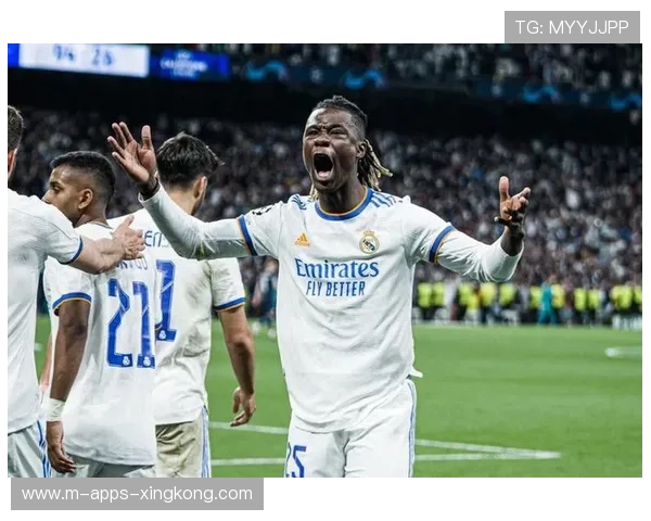 卡马文加统治中场：新世代的节拍与王权